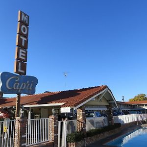 Capri Motel